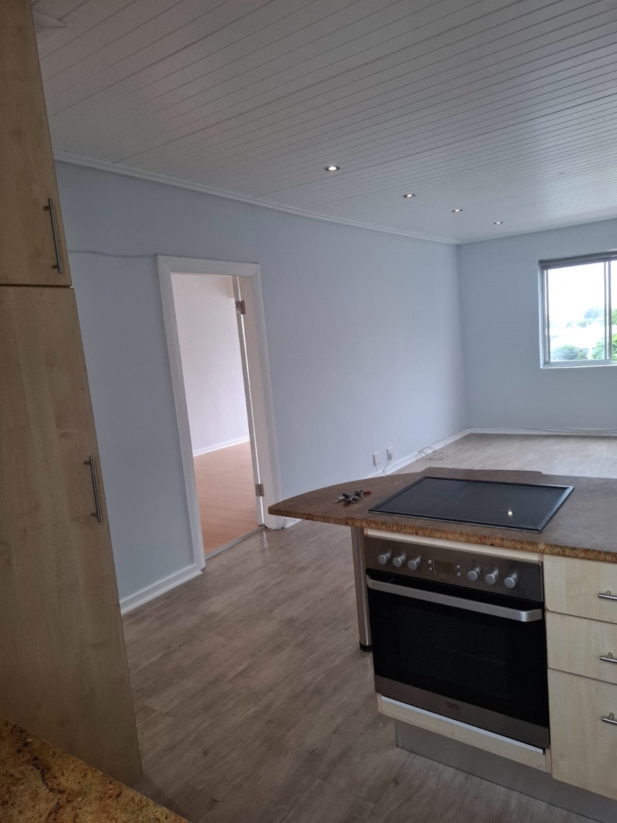 To Let 2 Bedroom Property for Rent in Sea Point Western Cape